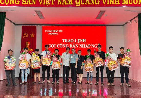 PHƯỜNG 3 TRAO LỆNH GỌI NHẬP NGŨ NĂM 2025